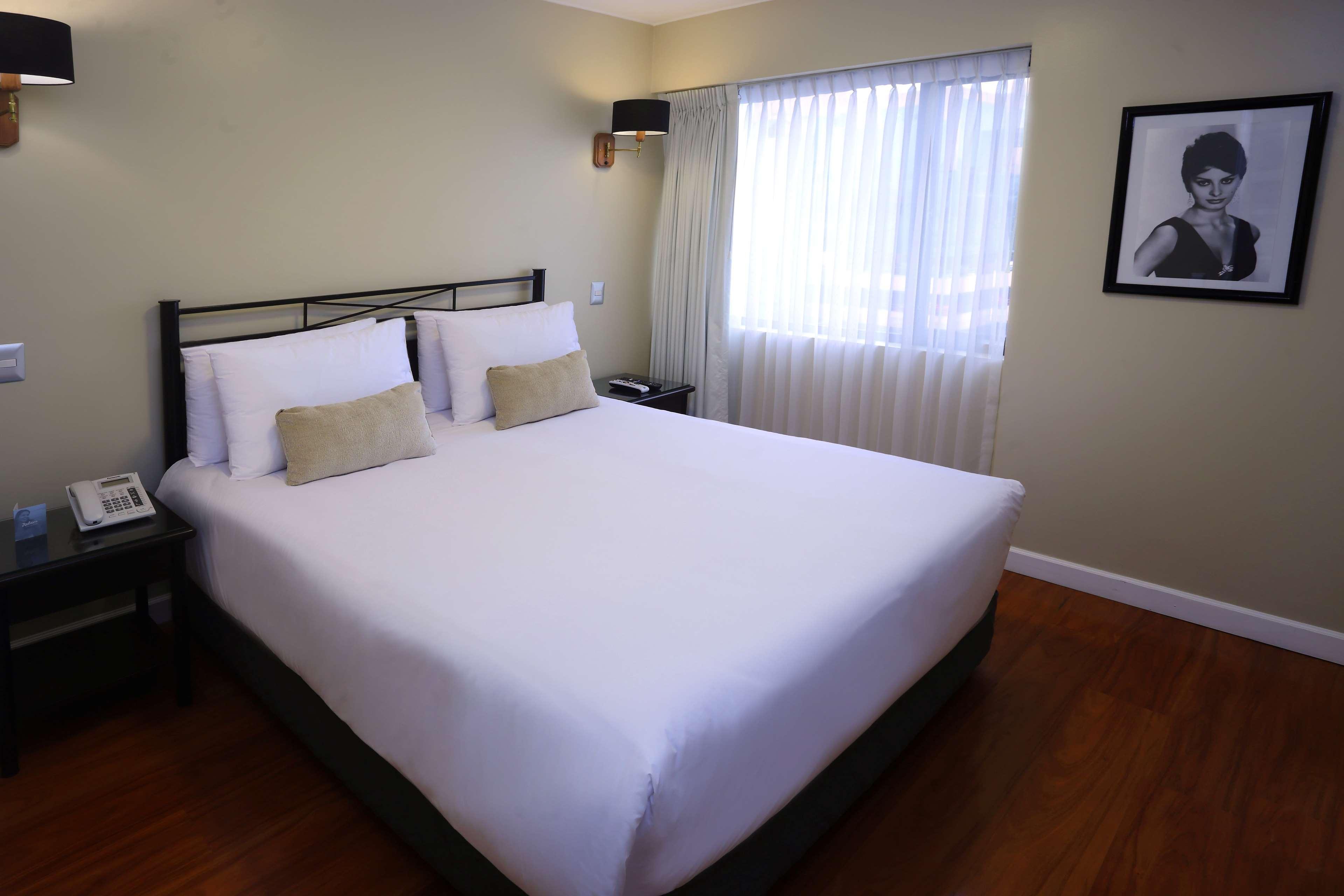 לימה Radisson Hotel Plaza Del Bosque מראה חיצוני תמונה