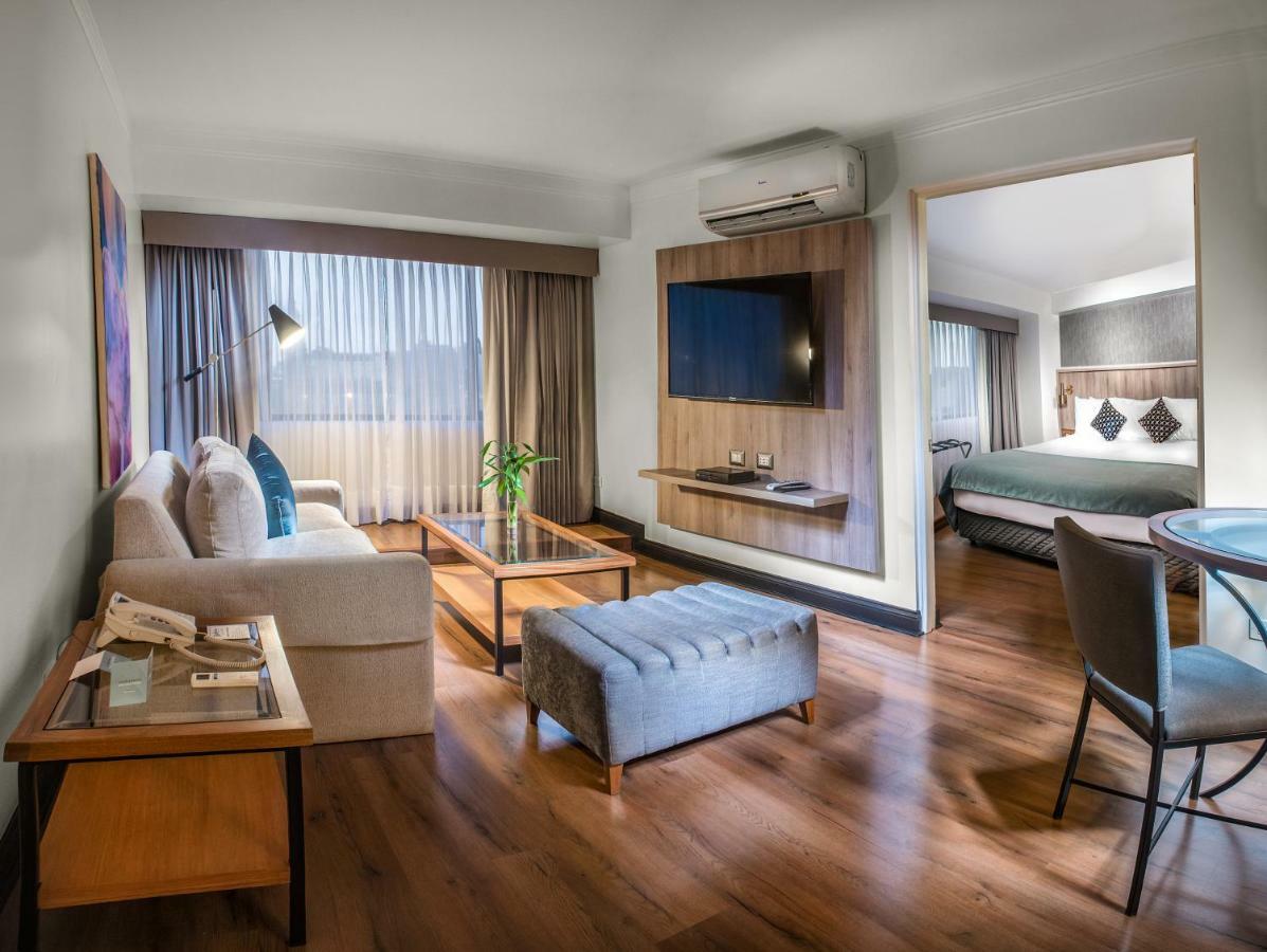 לימה Radisson Hotel Plaza Del Bosque מראה חיצוני תמונה