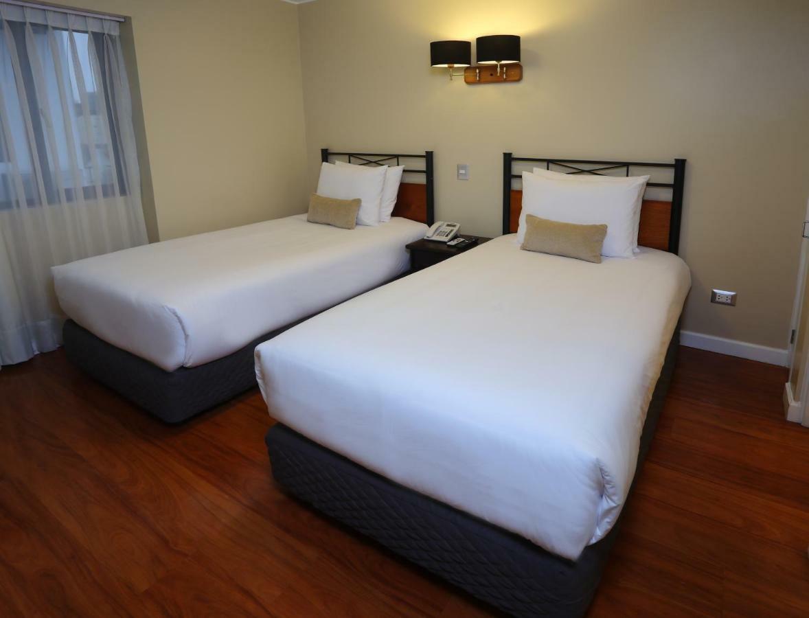 לימה Radisson Hotel Plaza Del Bosque מראה חיצוני תמונה