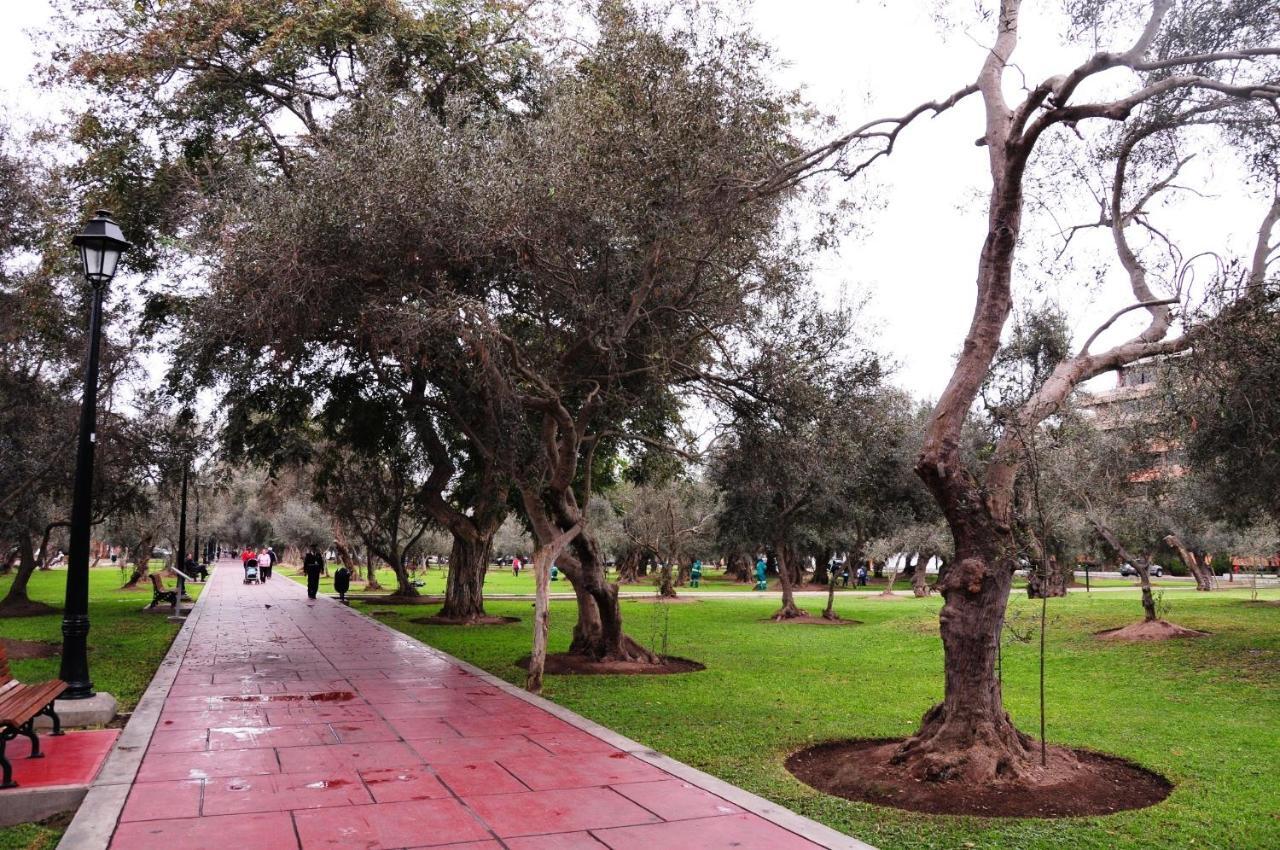 לימה Radisson Hotel Plaza Del Bosque מראה חיצוני תמונה