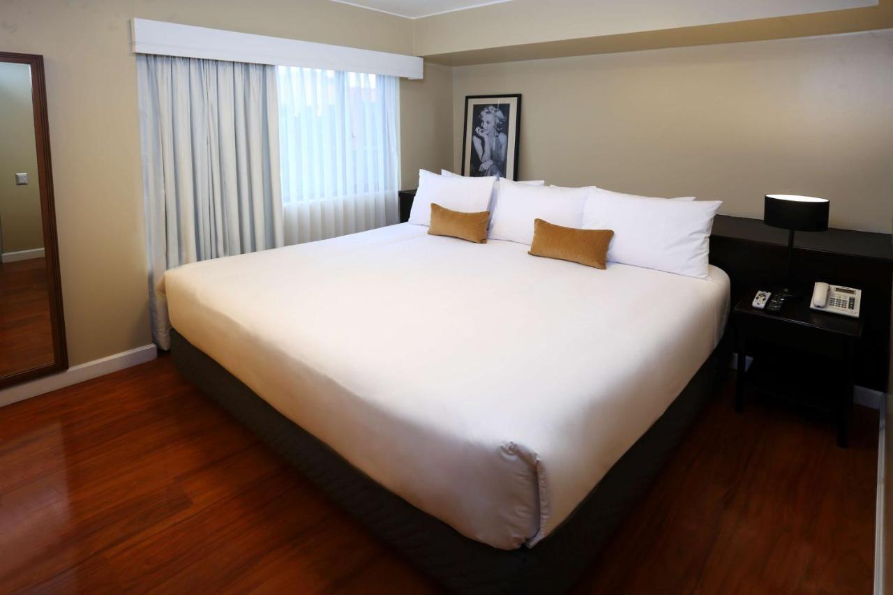 לימה Radisson Hotel Plaza Del Bosque מראה חיצוני תמונה